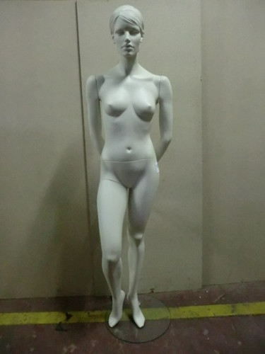 Mannequin schaufensterpuppe - mannequin,