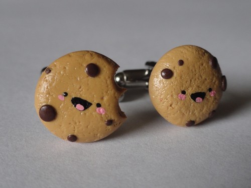 Chocolate chip cookie - chocolate,