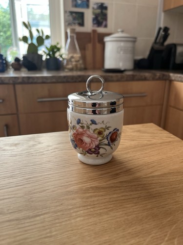 Royal worcester egg - worcester,