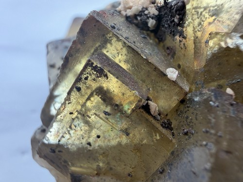 Honiggelber fluorit mit - honiggelber,