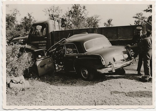 874 foto unfall auto - foto,