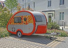 wohnanhänger gebraucht, klein, stylisch, praktisch, ideal f. 2 Pers, Bestzustand