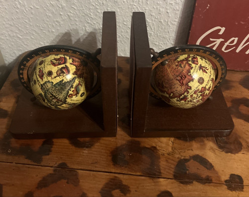 Globus buchstützen holz - globus,