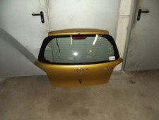 Toyota Yaris 1.0 P1 / P2