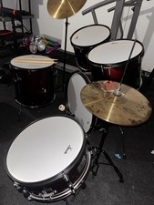 Akustisches Schlagzeug