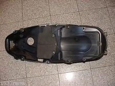 Peugeot Elystar 125  Helmfach