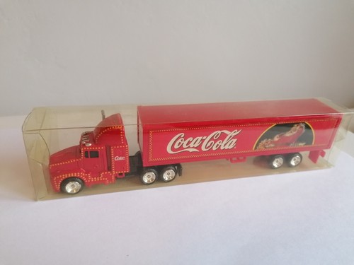 Coca cola werbetruck - coca, •