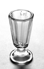 Altes Schnapsglas