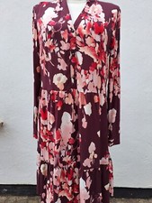 Kleid,Gr.40,Tamaris,Bordeaux,Blumen,Rüschen,Knopfleiste,Langarm,Viskose,Stufen,
