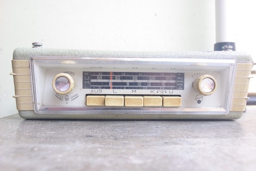 Oldtimer uraltes blaupunkt - oldtimer,