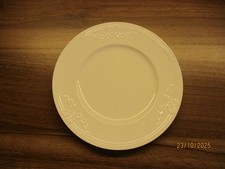 Brotteller aus Porzellan Modell Fiori weiß von der Firma Villeroy & Boch 3/8