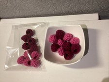 Gehäkelte Himbeeren