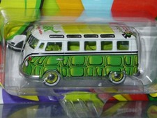 JOHNNY LIGHTNING TURTLE WAX