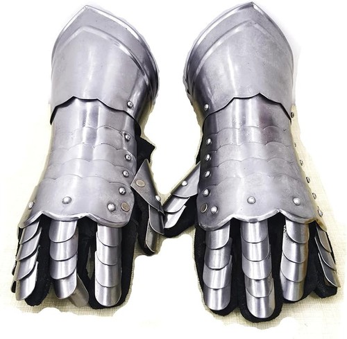 Medieval gothic gauntlet - medieval,