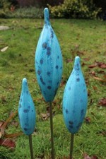 Spitzen aus Keramik blau