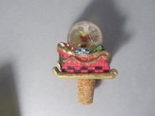 Schneekugel aus Glas - Alter Zierkorken- Weihnachtsmann mit Schlitten- Nikolaus