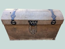 Runddeckel Truhe - große antike Holztruhe - Aussteuertruhe Eiche Holz