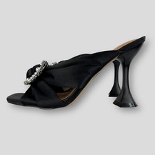 Chi Chi London Damen Satin