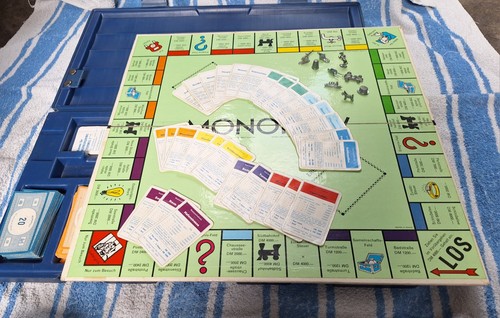 Monopoly brettspiel blauen - brettspiel, im