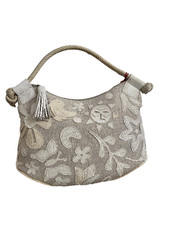 Armbänder Tasche weiß