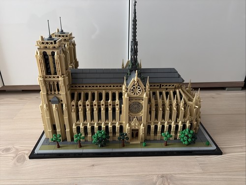 Lego notre dame - ®, paris
