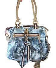 George Gina & Lucy Tasche