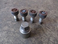 Felgenschloß Audi A3 A4 A6 A8 VW Golf Passat Tiguan Touran Radschrauben 14mm