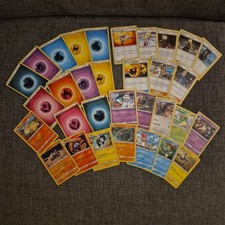 Pokémon Bulk Karten Set: 32