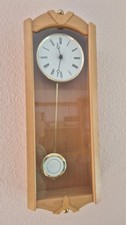 Pendeluhr, Holz/Glas