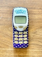 Nokia Handy Modell 3210 Grau ohneLadegerät + Pokémon Hülle Retro 90er Vintage