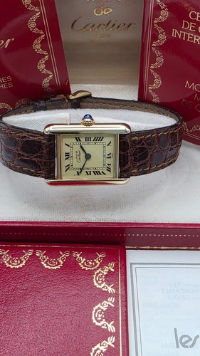 Must cartier tank 18kt - de, gold