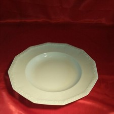 Alter Großer Servier Pasta