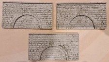 10 Arkaden mit Abschlusskante