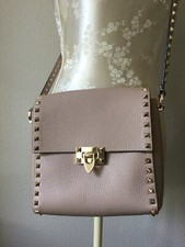 Orig.Valentino Garavani  Tasche Rockstud ,Waterlilac.  Crossbody