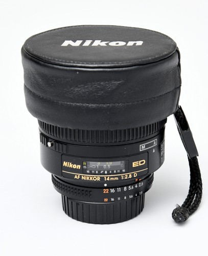 Nikon nikkor 2 - af, f/2.8