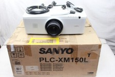 *Sanyo PLC-XM150*Beamer
