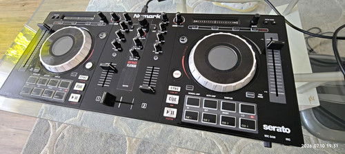 Numark mixtrack platinum - numark,