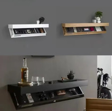 Wandmontiertes Regal mit