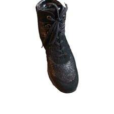 Einzelner Winterschuh  Von Orthotritt