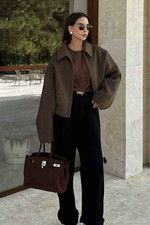 Eleganter Kurzer Wollmantel