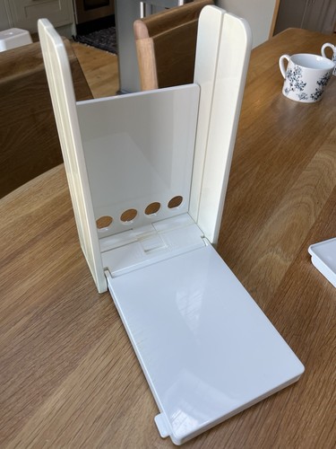 Brotschneidemaschine klappbar