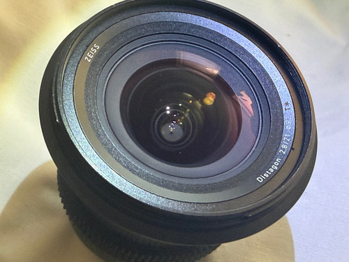 Zeiss milvus 21mm f2 - zeiss,