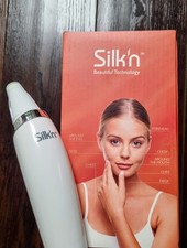 Silkn Revit Mikrodermabrasion Gerät, Weiß