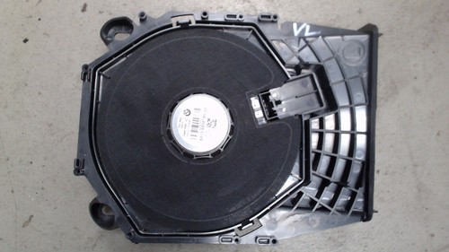 Bmw 2011 subwoofer - x1,