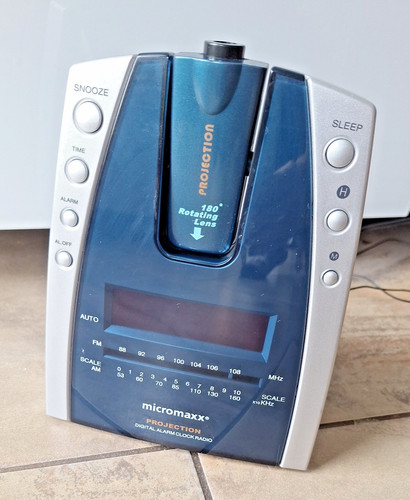 Digitaluhr und radio micromaxx - digitaluhr,
