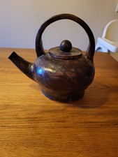 antike  Kanne mit Henkel und