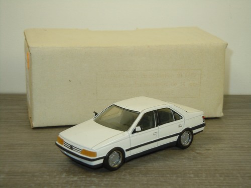 Peugeot 405 saloon - peugeot,