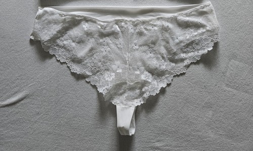 Damen string mit spitze - mit, gr