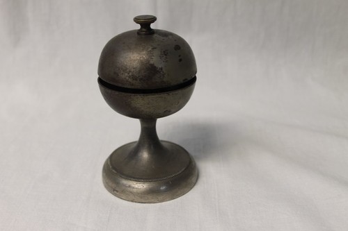 Antike tischglocke - ,