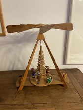DDR Pyramide klein Erzgebirge 30 cm Weihnachtspyramide Seiffen defekt Förster